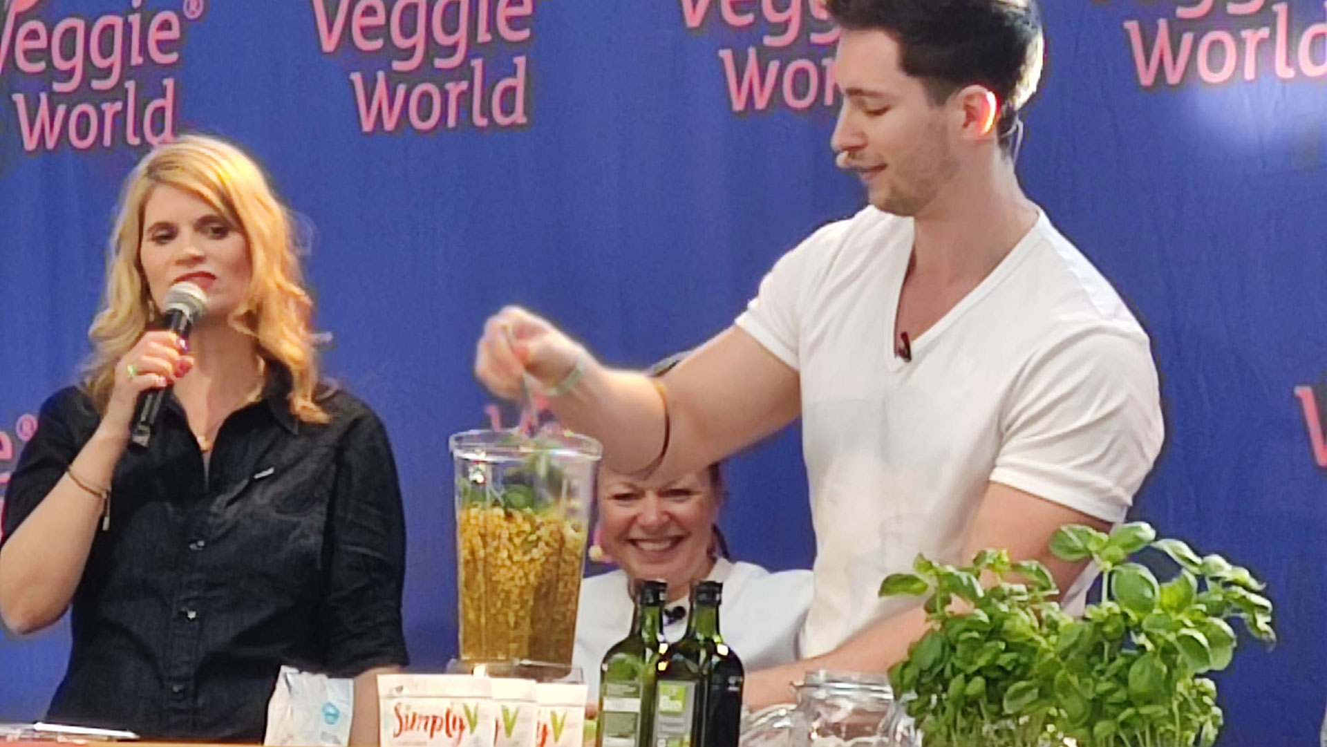 APG At VeggieWorld